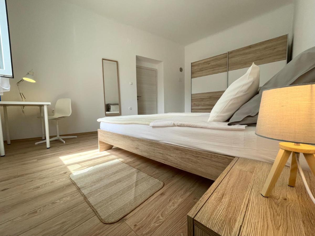 Modern Apartment In The Old Part Of Town Риека Экстерьер фото