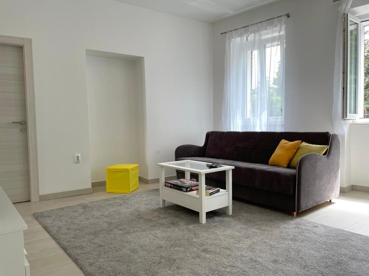 Modern Apartment In The Old Part Of Town Риека Экстерьер фото